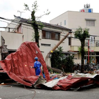 Japon : le typhon Shanshan fait jusqu’à six morts