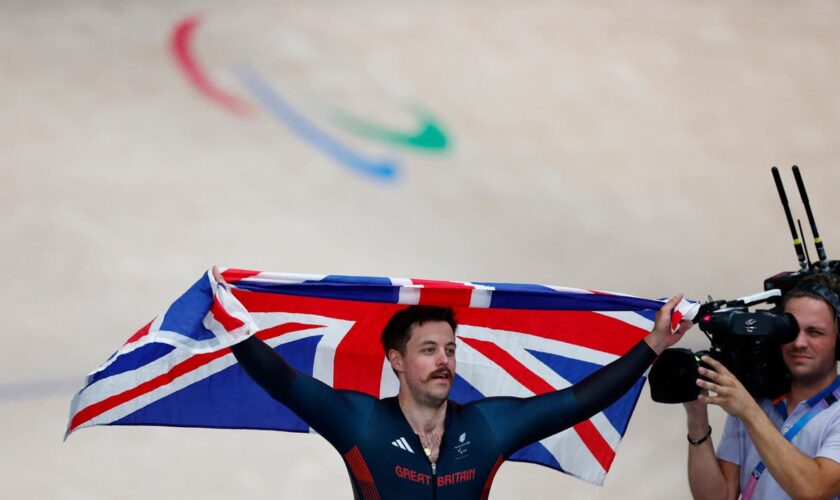 Paralympics LIVE: Great Britain’s Blaine Hunt wins silver in men’s cycling time trial