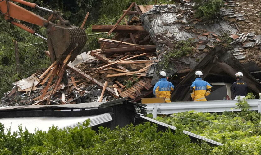 Six morts, plus d’une centaine de blessés, ruée sur le riz : la tempête Shanshan progresse et paralyse le Japon