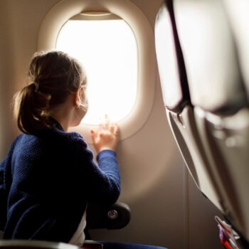 Two passengers lock a child in airplane bathroom on flight