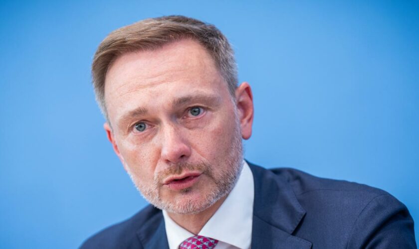 FDP rutscht im Bund unter die Fünf-Prozent-Hürde