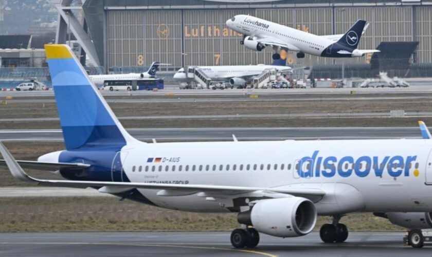 Der mit Verdi abgeschlossene Tarifvertrag bei der Lufthansa-Tochter Discover empört andere Gewerkschaften. (Archivbild) Foto: Ar