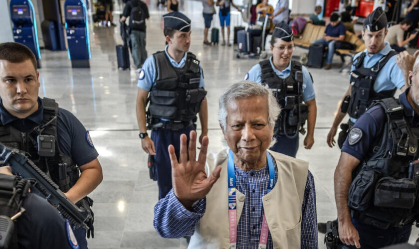 Au Bangladesh, le gouvernement intérimaire de Muhammad Yunus doit prêter serment jeudi