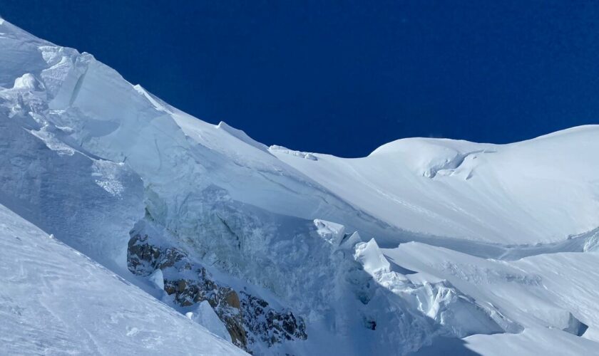 Avalanche mortelle dans le Mont Blanc : « La température ne joue aucun rôle dans la chute d’un sérac »