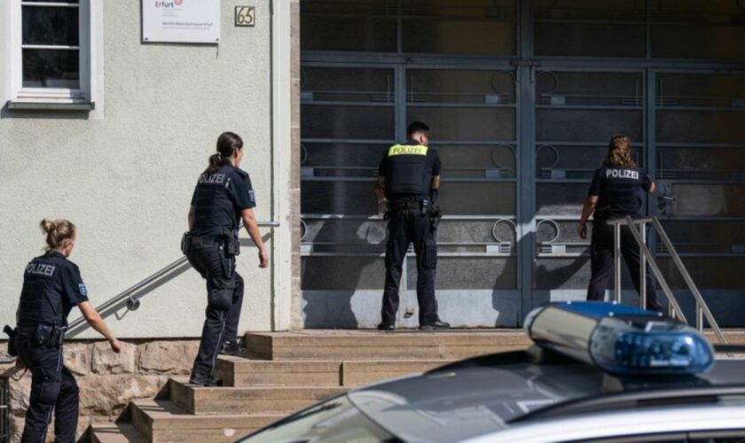 Die Polizei durchsuchte viele Schulen in Thüringen. Foto: Hannes P. Albert/dpa