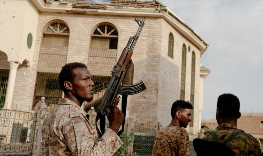 Bombardements, viols, torture... À Khartoum dévastée, plongée dans une guerre à huis clos