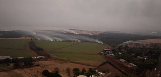 Brasilien kämpft mit Militärflugzeugen gegen Tausende Brandherde