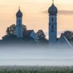 Nicht überall in Bayern ist Mariä Himmelfahrt am 15. August ein Feiertag. (Symbolbild) Foto: Armin Weigel/dpa