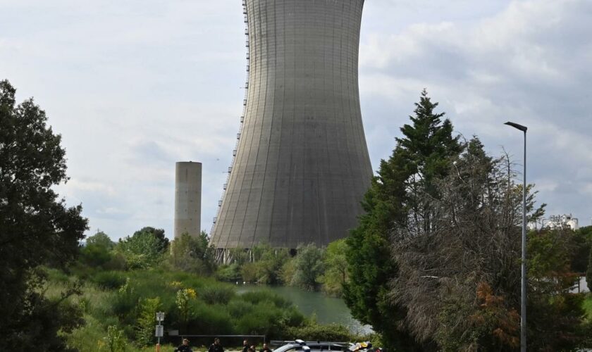 Canicule: EDF contraint de réduire sa production nucléaire