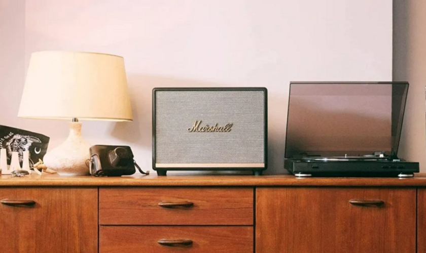 Ce n'est pas un rêve, l'enceinte Marshall Woburn 2 BT est en promo au prix le plus bas !