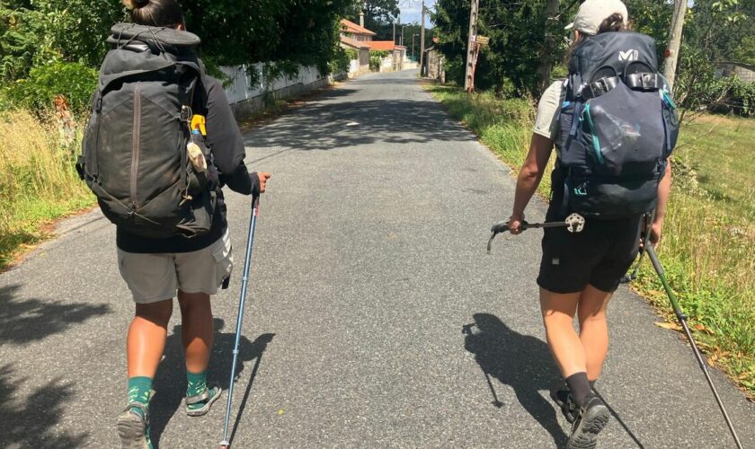 « Comment j’ai pu faire ça ? » : la marche rédemptrice d’Eva, 16 ans, ex-proxénète