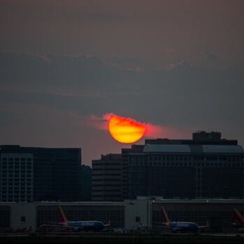 D.C.-area forecast: Sizzling sunshine and some storms over the next two days