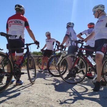 Dans le Var, une matinée tranquille avec les cyclotouristes de Bandol