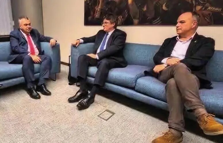 El PP exige al Gobierno "las facturas de los viajes a Suiza para alertar a Puigdemont"