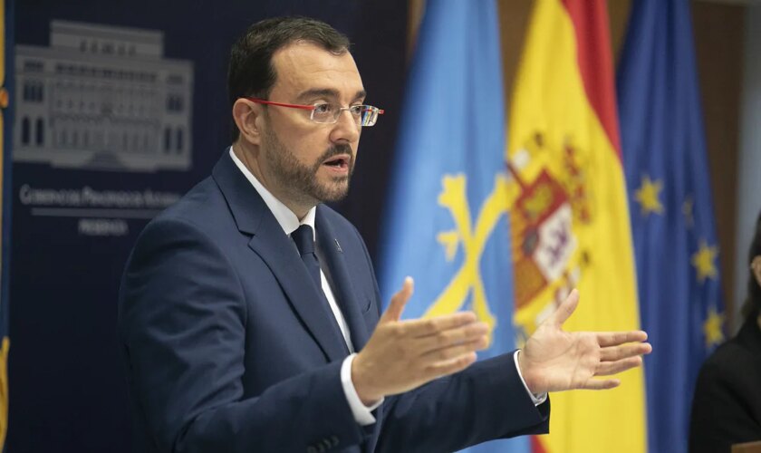 El PSOE asturiano evita un rechazo expreso al pacto entre el PSC y ERC pero pide que la reforma del modelo de financiación se aborde de forma "multilateral"