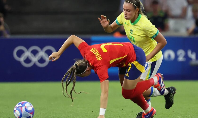 El equipo de moda en España, la selección femenina de fútbol, se desploma ante Brasil