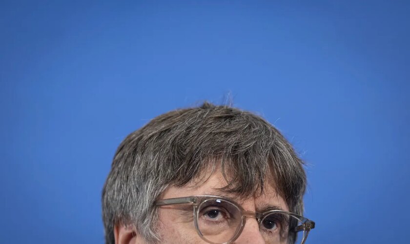 El plan de Puigdemont para que "todo salte por los aires": "Volverá e irá a la cárcel, pero ERC no podrá votar a Illa"