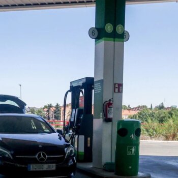 El precio de la gasolina marca el registro más bajo del verano