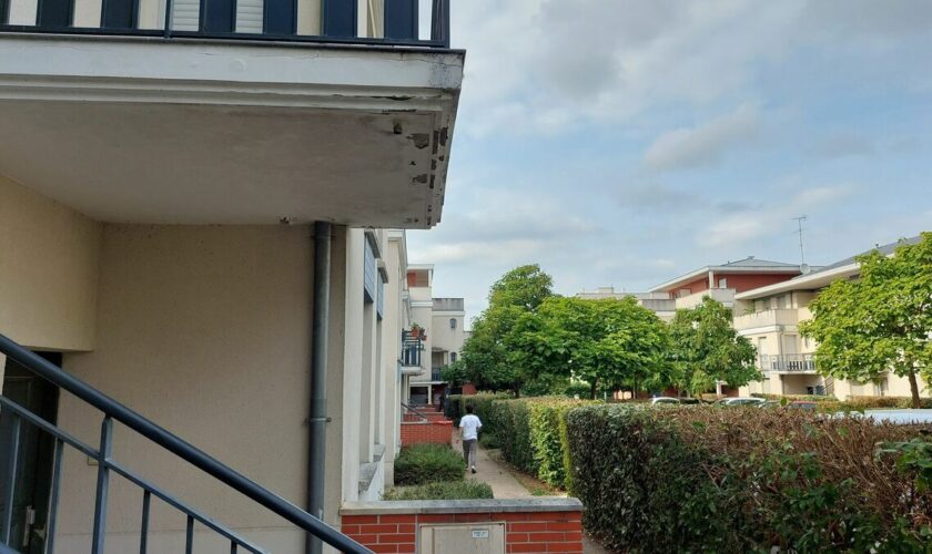 En Essonne, il escalade le balcon et poignarde son ex-femme en pleine nuit : « On savait que ça allait arriver »