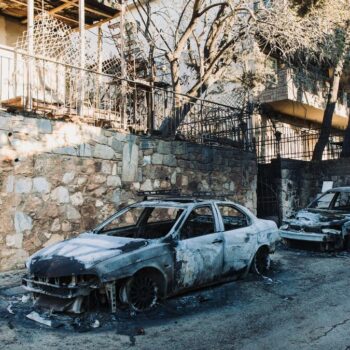 En Grèce, amertume et colère après les flammes : « C’est un miracle qu’il n’y ait pas eu plus de victimes »