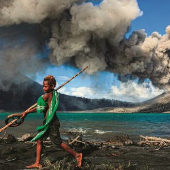 En Papouasie-Nouvelle-Guinée, ces peuples des volcans qui vivent à l'ombre du feu