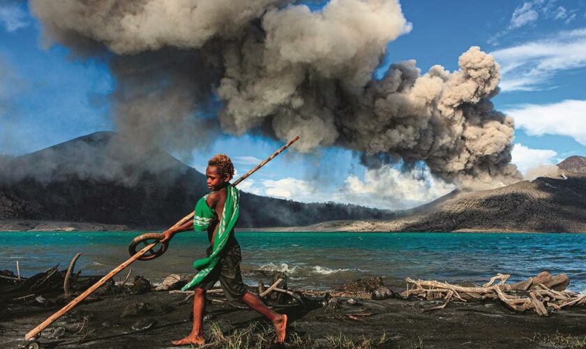 En Papouasie-Nouvelle-Guinée, ces peuples des volcans qui vivent à l'ombre du feu