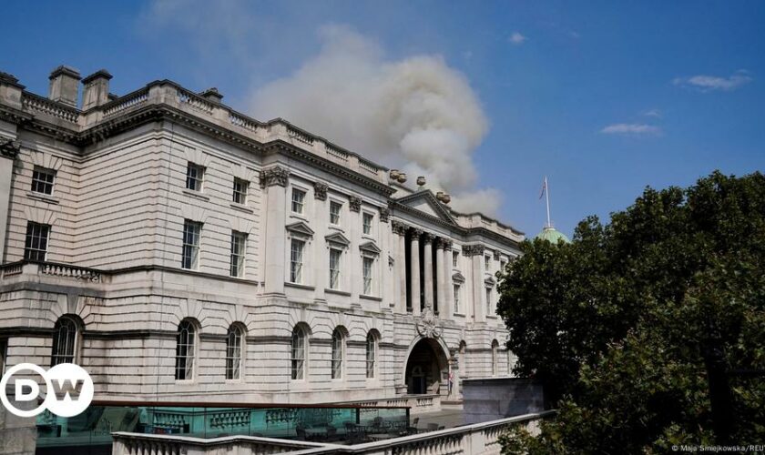 Firefighters respond to blaze at London's Somerset House