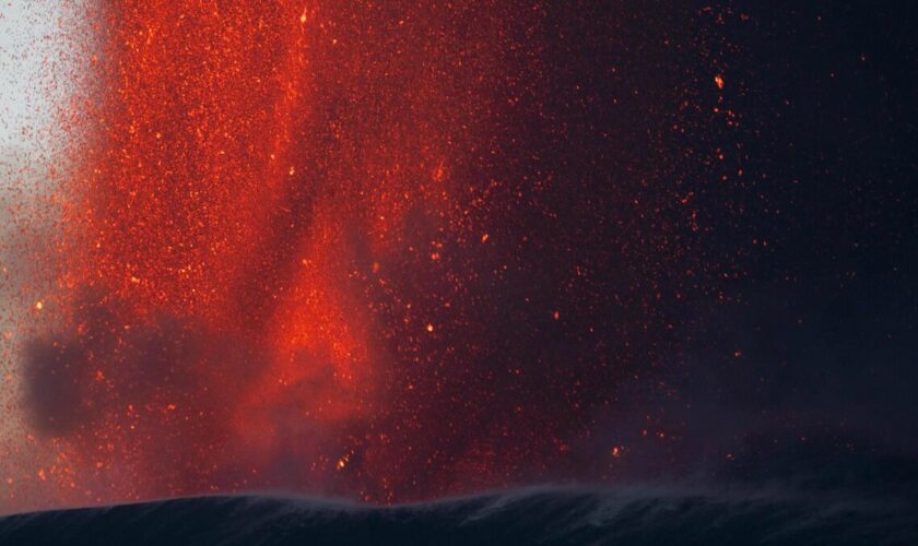 « Fontaine de lave » de l’Etna : l’aéroport de Catane en Sicile limite les arrivées