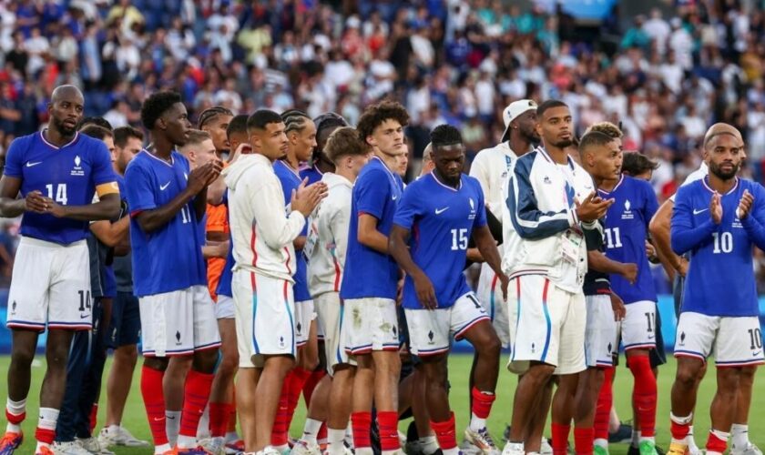 Football : la France s'incline dans un match de folie contre l'Espagne et se console avec l'argent