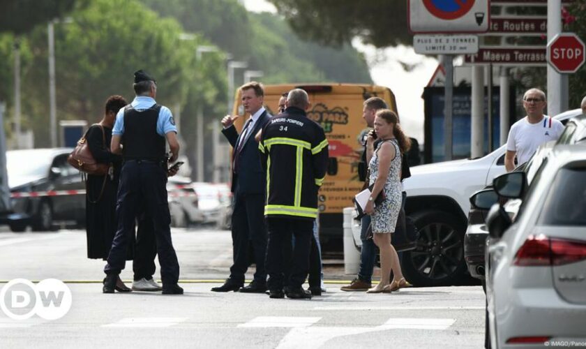 France: Macron says arson attack on synagogue 'terrorist'