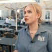 Gehaltscheck: So viel verdient eine Kellnerin im Restaurant Alex