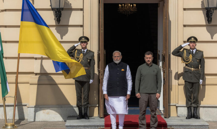 Guerre en Ukraine : Modi "favorable à la paix", Biden annonce une nouvelle aide militaire