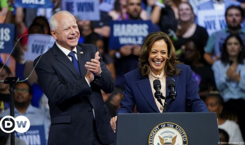 Harris, Walz to campaign in Wisconsin, Michigan