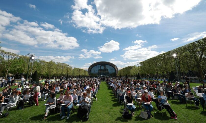 «Il faut laisser notre quartier tranquille&nbsp;!»&nbsp;: ces voisins du Champ-de-Mars qui ne veulent plus du Grand Palais éphémère