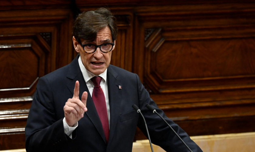 Illa defiende a Puigdemont en su discurso de investidura: «Pido que se aplique la ley de Amnistía»