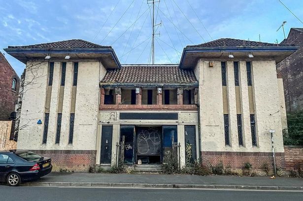 Inside abandoned horror museum where people feel like they are being watched