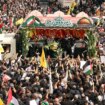 Irán celebra el funeral del líder de Hamas mientras calibra su respuesta a los ataques en Teherán y Beirut