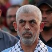 Israel promete eliminar al nuevo líder de Hamás mientras espera represalias por el asesinato de Haniyeh