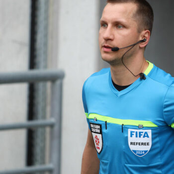 Ivres, deux arbitres arrêtés après avoir volé un panneau de signalisation à la veille d’un match de Ligue des champions