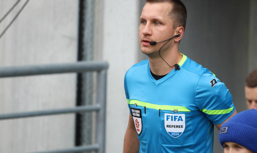 Ivres, deux arbitres arrêtés après avoir volé un panneau de signalisation à la veille d’un match de Ligue des champions