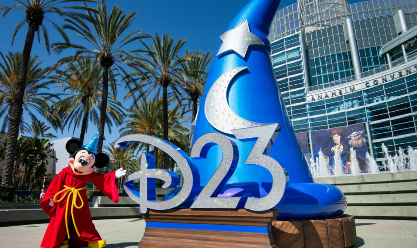 « J’ai la tête qui tourne » : les fans de Disney en folie à la convention mondiale D23