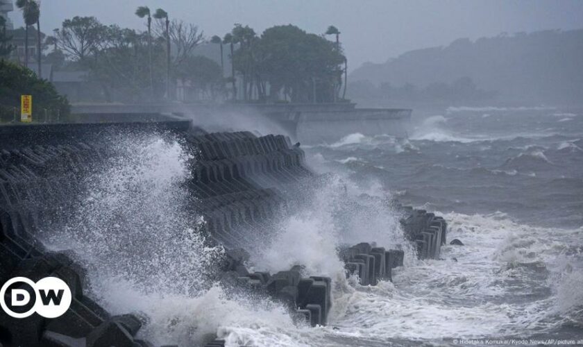 Japan issues emergency alert, braces for Typhoon Shanshan