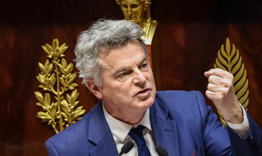 « Je ne vois pas pourquoi » : Fabien Roussel dément vouloir s’inscrire au chômage des députés après sa défaite aux législatives