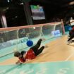 Jeux paralympiques : le goalball, un sport entre handball et bowling, silences et ambiance folle