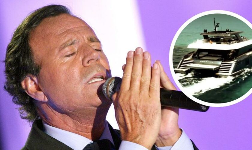 Julio Iglesias estrena nuevo yate: valorado en siete millones de euros y tiene el nombre de uno de sus hijos