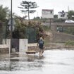 La DANA inunda carreteras y se lleva por delante decenas de coches en Menorca