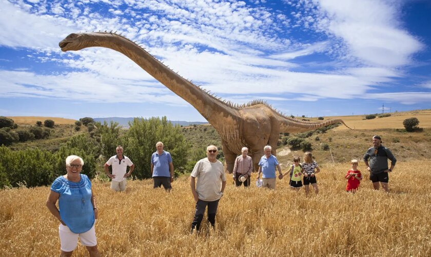 La réplica de dinosaurio más grande del mundo está en un pueblo de Soria: "Es una barbaridad"