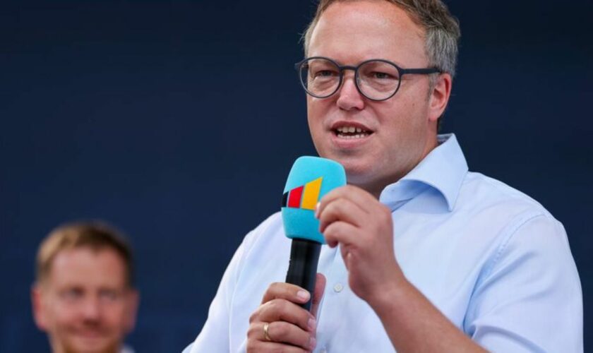 Der CDU-Politiker Mario Voigt will Ministerpräsident in Thüringen werden und die AfD überholen. Doch laut Umfragen ist der Absta