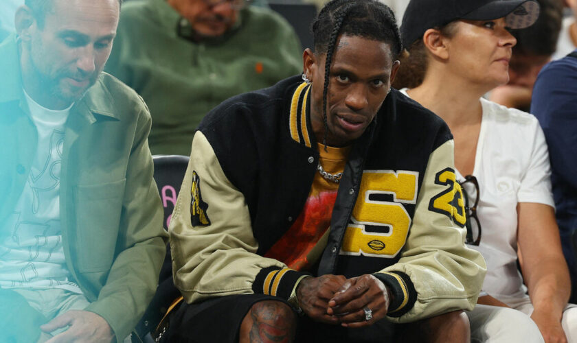 Le rappeur américain Travis Scott arrêté ivre à l’hôtel George V à Paris après une bagarre