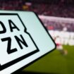 Ligue 1 : tarifs, couverture des matchs... Déjà critiqué, le nouveau diffuseur DAZN au défi de séduire le public